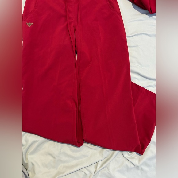 Red scrub set - Picture 6 of 10